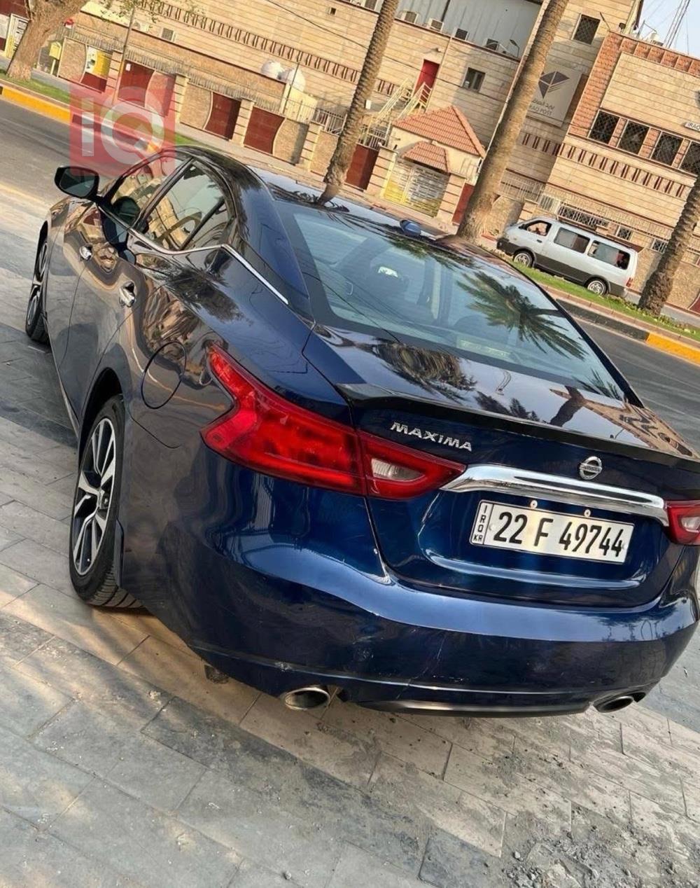 Nissan Maxima